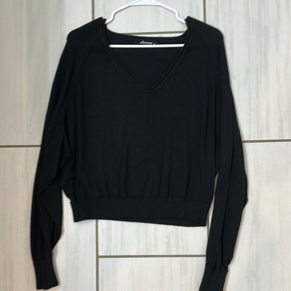 Black V-Neck Long Sleeve Top